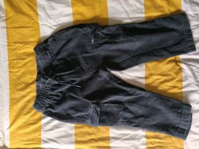 Abrigo infantil azul a cuadros y pantalón cargo co - miniatura 4