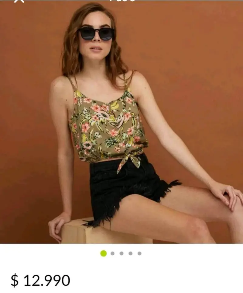 Blusa floral verde sin mangas