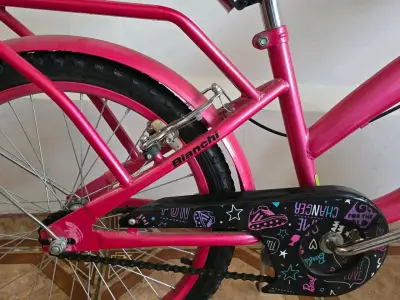 Bicicleta infantil Barbie rosada ar0 25 - miniatura 2