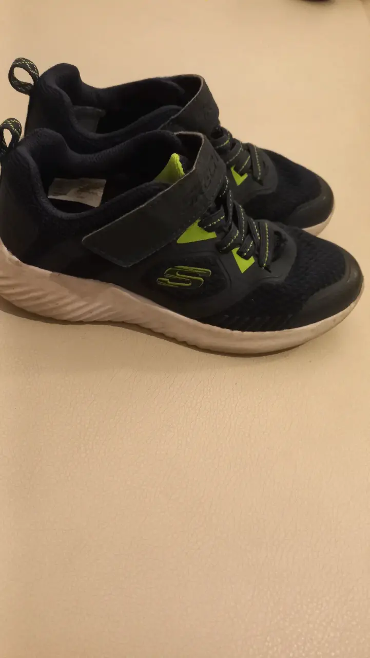 Zapatillas infantiles Skechers negras - 2