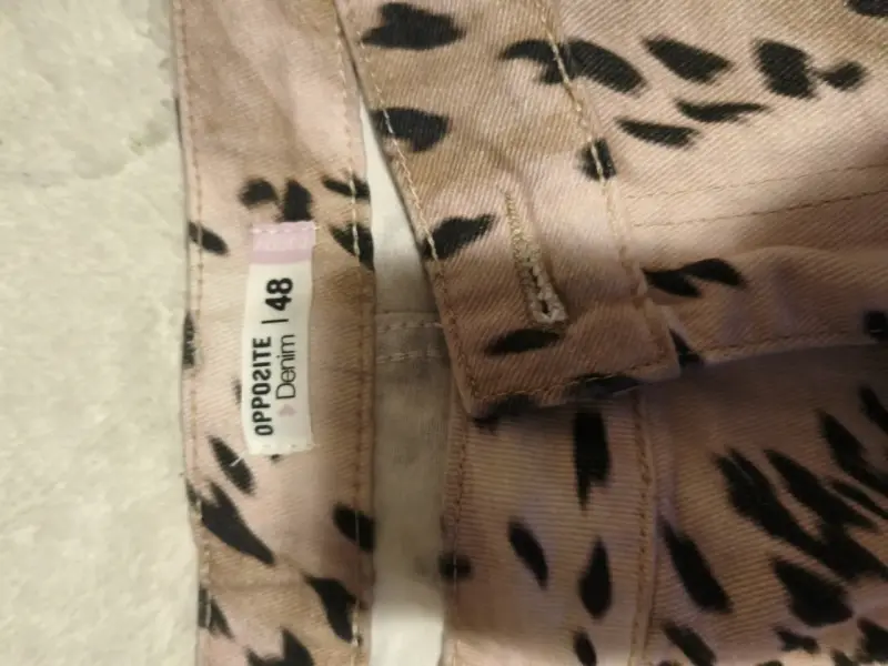 Pantalón estampado Opposite Denim