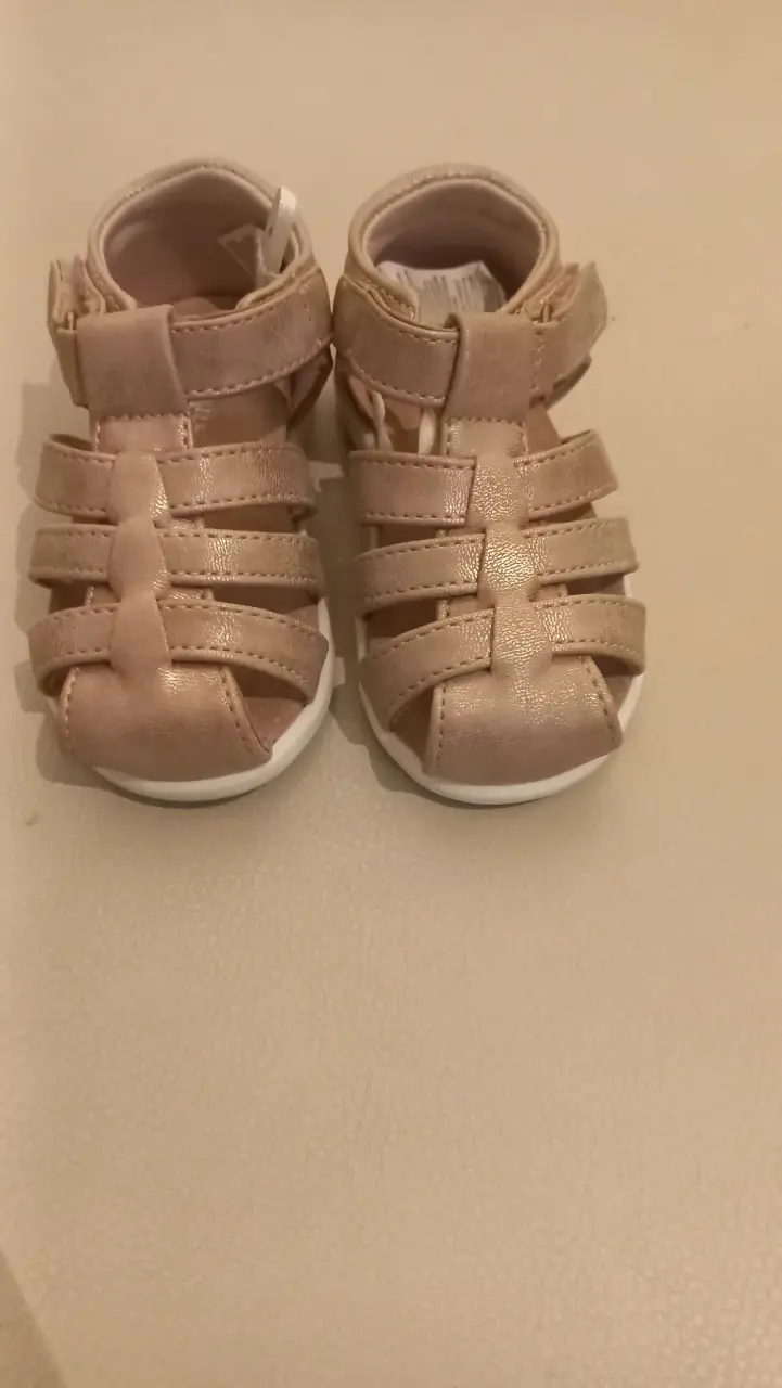 Sandalias doradas para bebé - 1