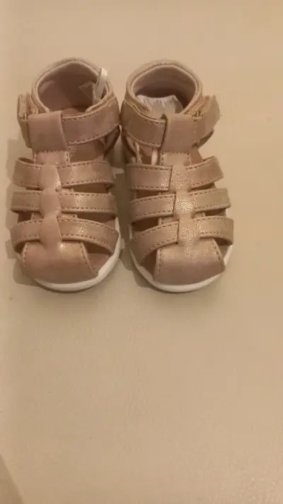 Sandalias doradas para bebé - miniatura 1