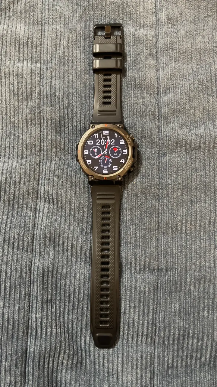 Reloj inteligente deportivo negro - 1