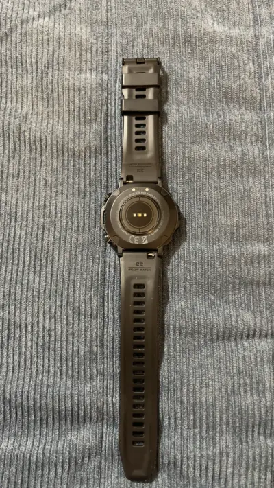 Reloj inteligente deportivo negro - miniatura 2