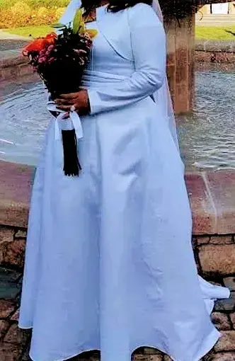 Vestido de novia blanco elegante - 1