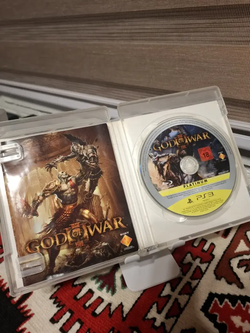 God of War III para PS3 edición especial - 3