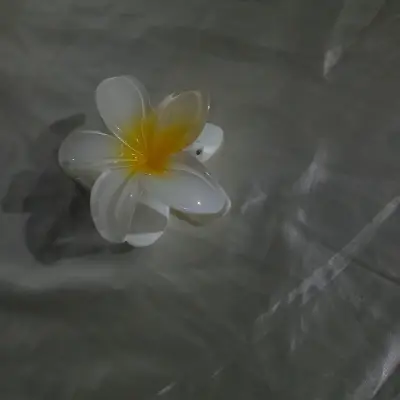 Pinza de pelo en forma de flor - miniatura 2