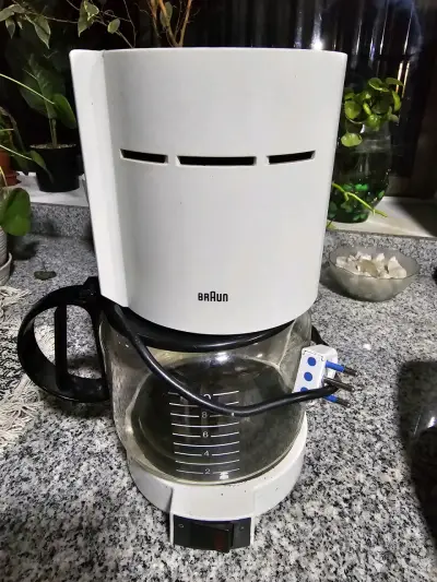 Cafetera Braun blanca - miniatura 1