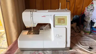 Máquina de bordar Bernette 340 - miniatura 3