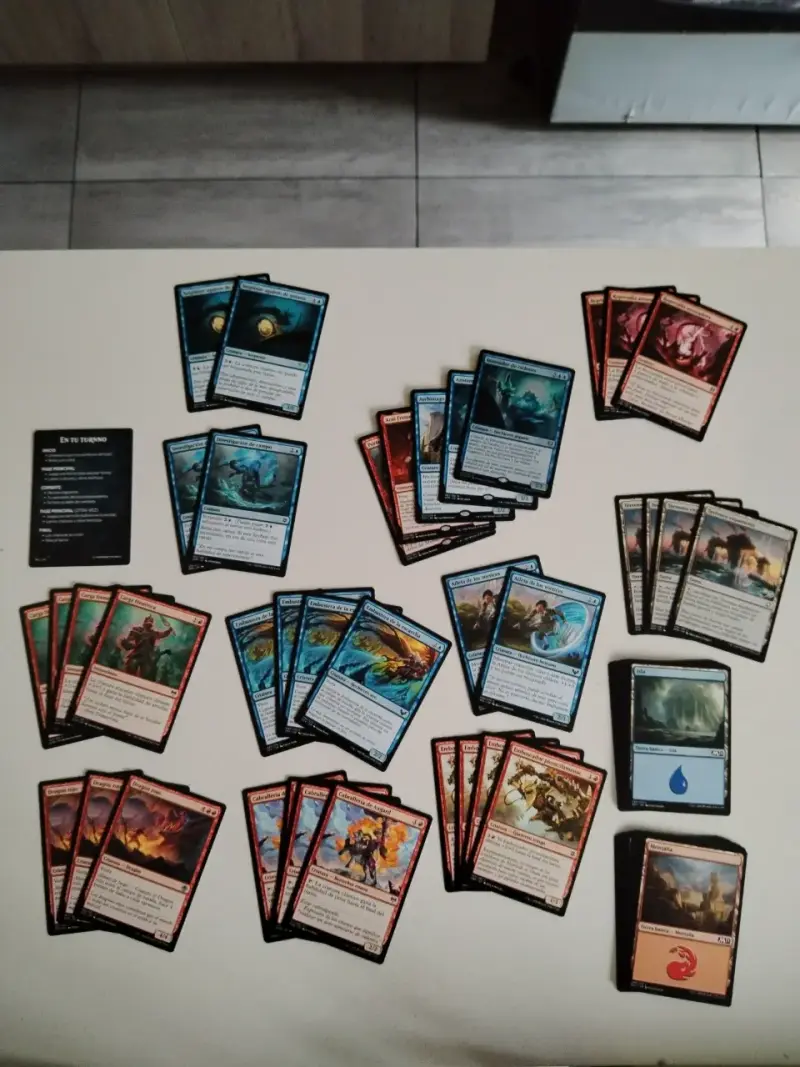 Dos mazos de cartas colecionables mágic - 5