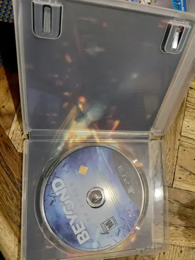 Juego PS3 Beyond Two Souls - miniatura 2