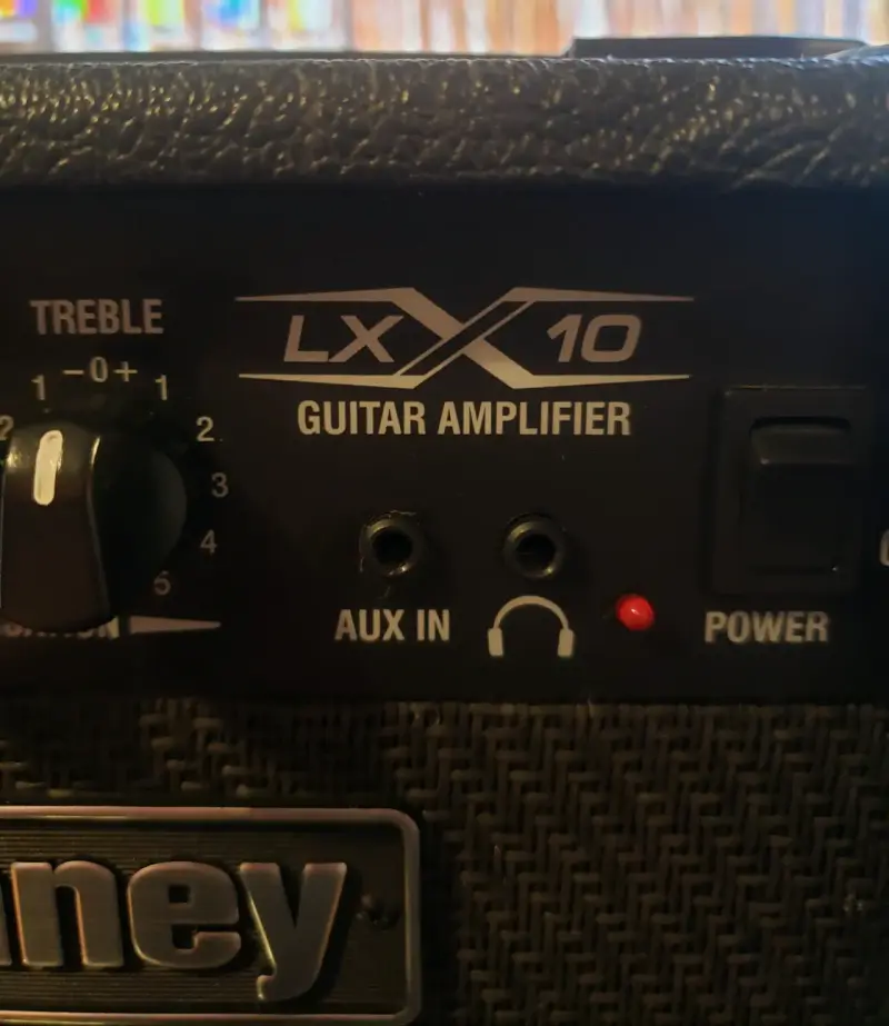 Amplificador guitarra Laney LX10 - 2
