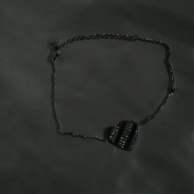 Pulsera  con dije de corazón - miniatura 1
