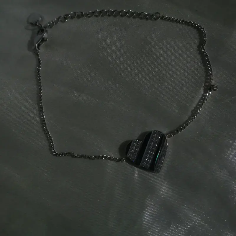 Pulsera con dije de corazón - 2