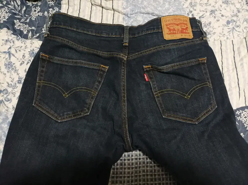Jeans levis azul oscuro clásico - 1