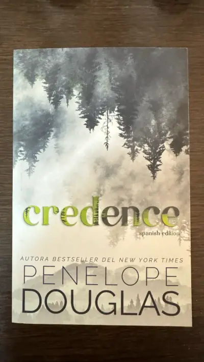 Libro 'Credence' Penelope Douglas - miniatura 1