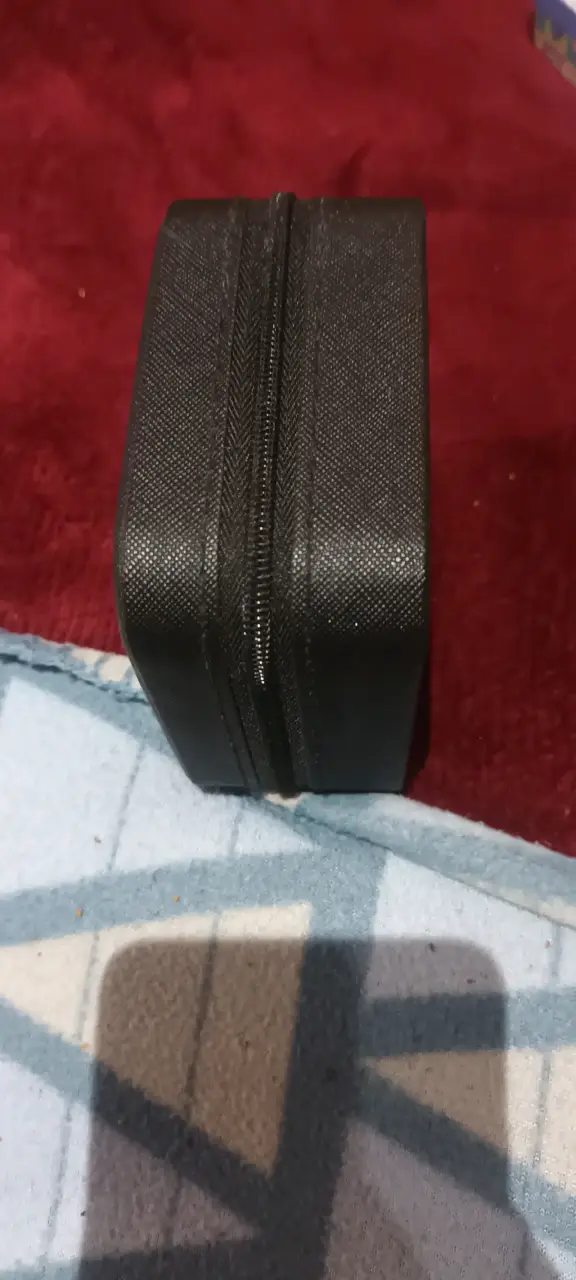 Estuche negro compacto - 4