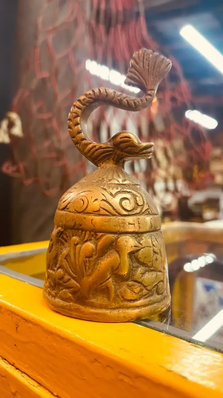 Campana decorativa de bronce - 1