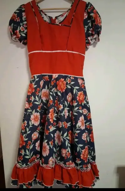 Vestido de huasa - miniatura 1