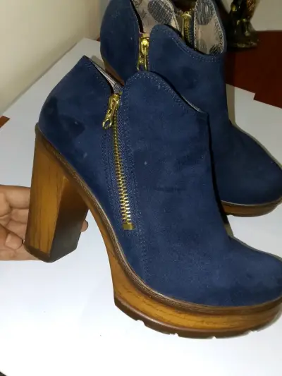 Botines azul marino con tacón - miniatura 1