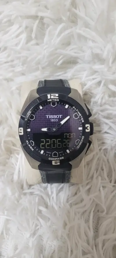 Reloj Tissot T Touch Expert Solar Titanio - miniatura 1