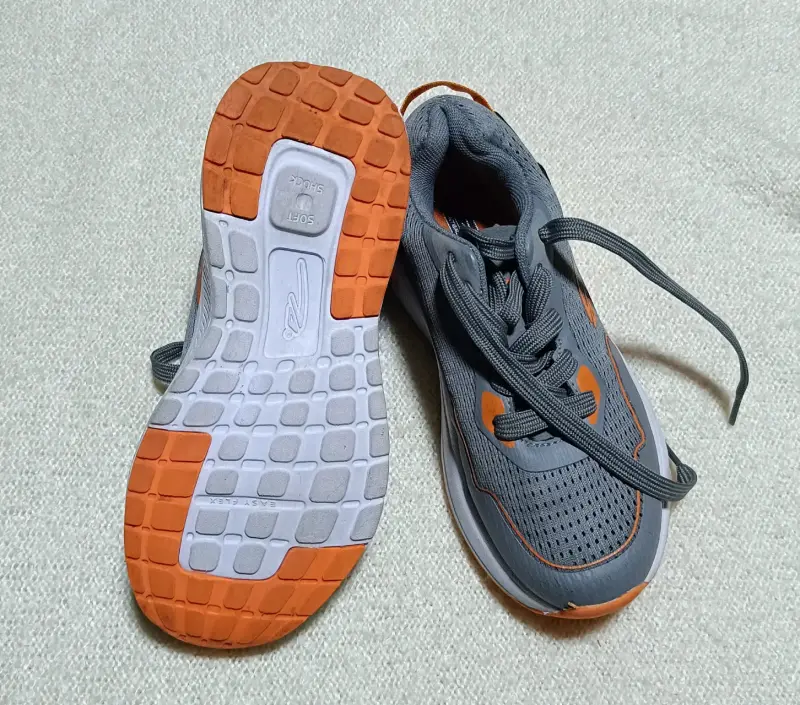 Zapatillas deportivas C74 - 2