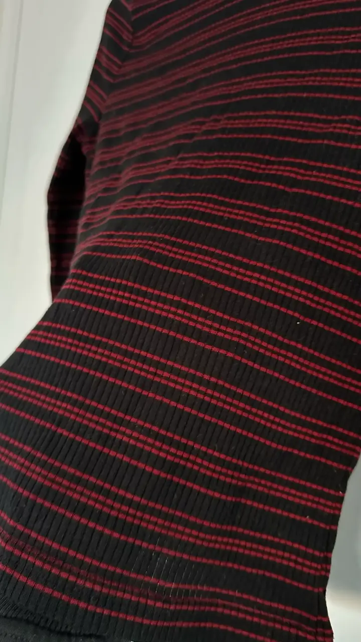 Polera rayada de cuello alto - 2