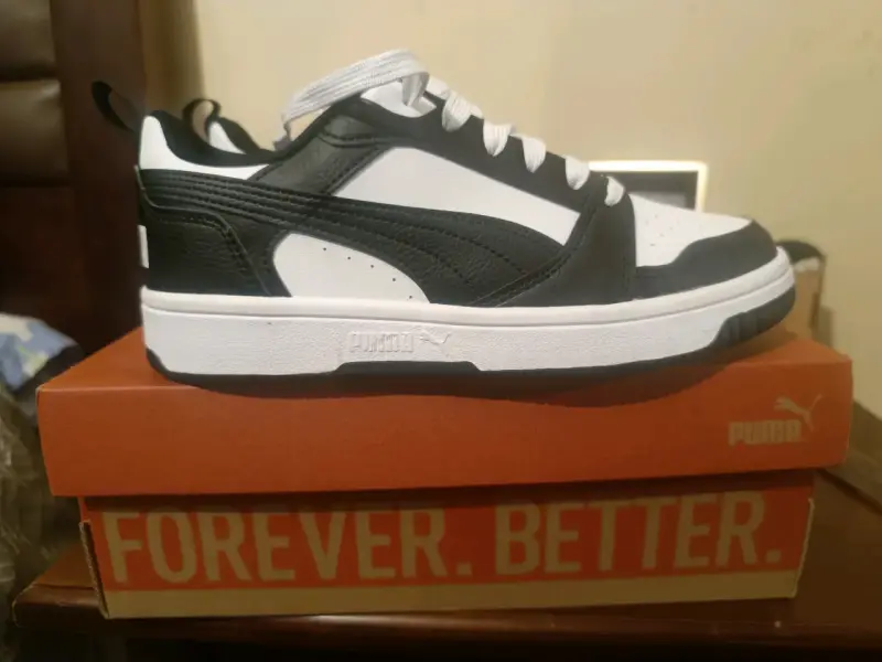 Zapatillas deportivas blanco y negro - 2