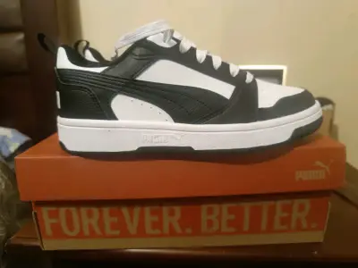 Zapatillas deportivas blanco y negro - miniatura 2