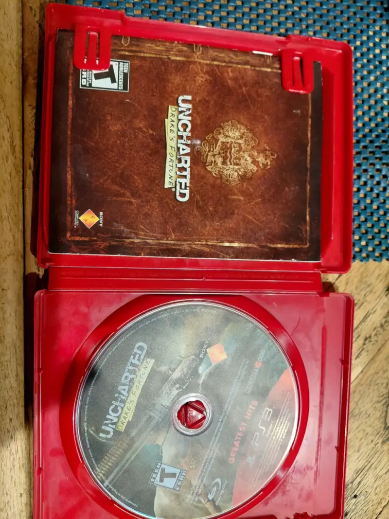 Juego PS3 Uncharted Drake's Fortune - 2