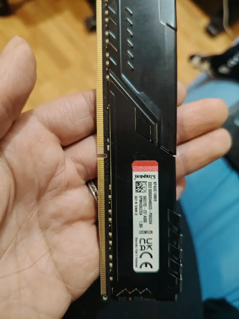 Memoria RAM Kingston Fury Beast DDR4 de 8GB - 2