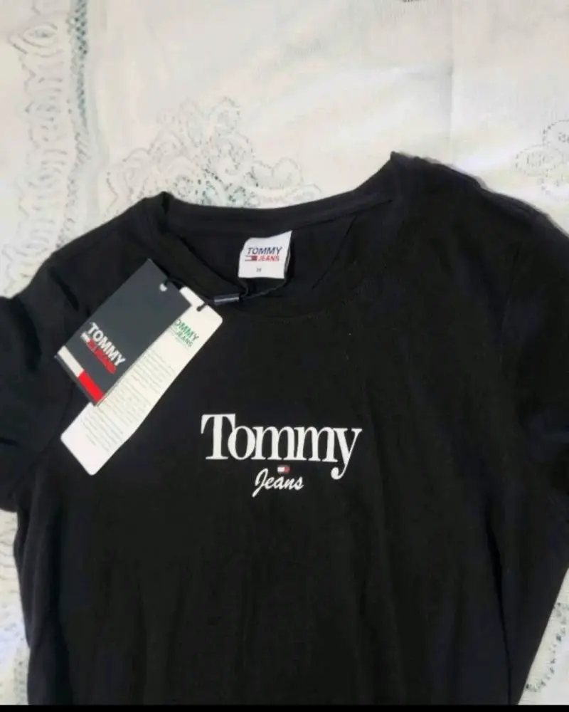 Polera negra Tommy Jeans mujer - 2