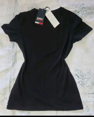 Polera negra Tommy Jeans mujer - miniatura 4