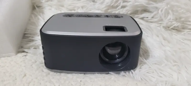 Proyector portátil compacto - 1
