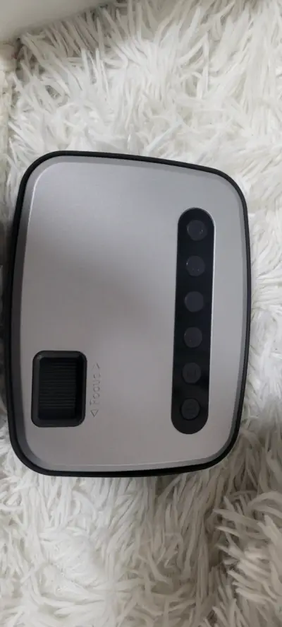 Proyector portátil compacto - miniatura 3