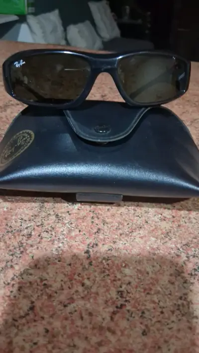 Gafas de sol Ray-Ban negras - miniatura 1