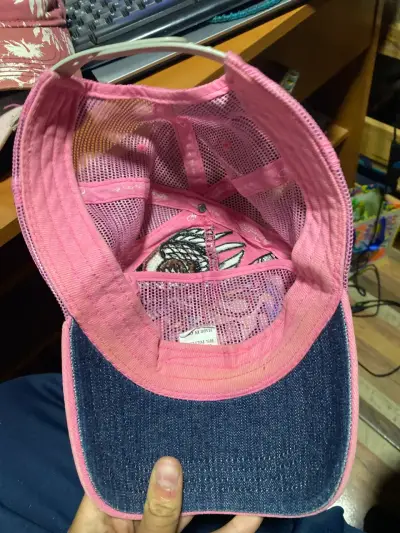 Gorra rosa Ed Hardy bordada estilo Y2K - miniatura 2