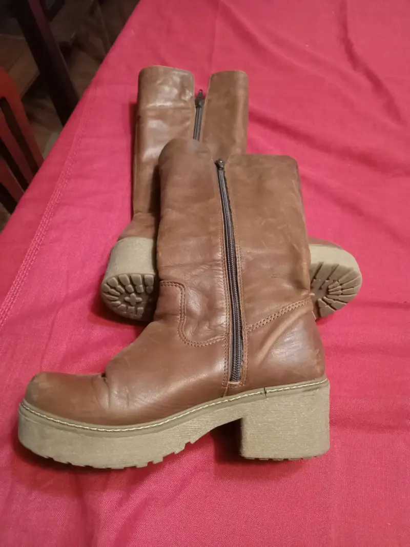 Botas cafe de cuero con cierre - 4