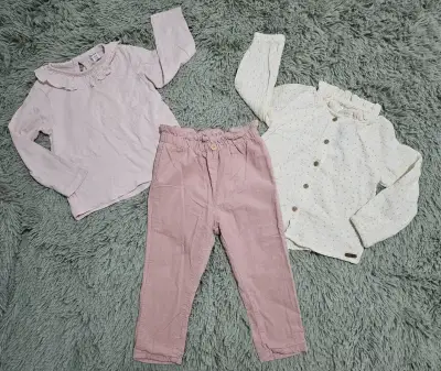 Conjunto ropa infantil tres piezas - miniatura 1