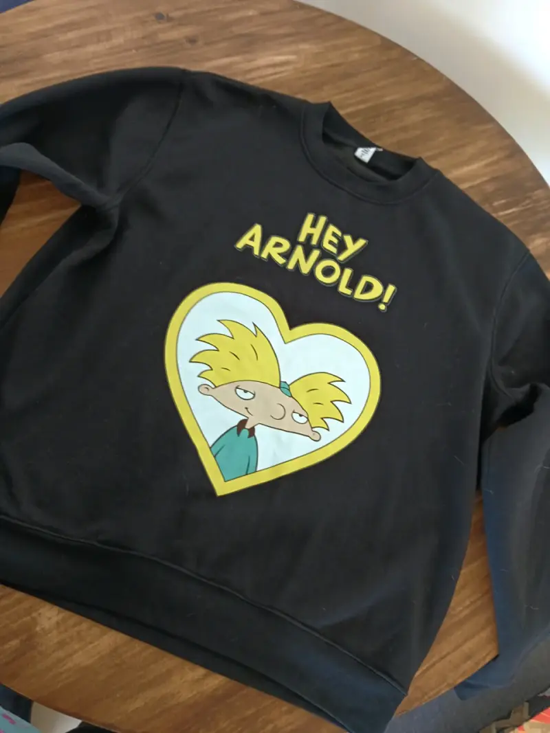 Polerón negro Hey Arnold! Talla L