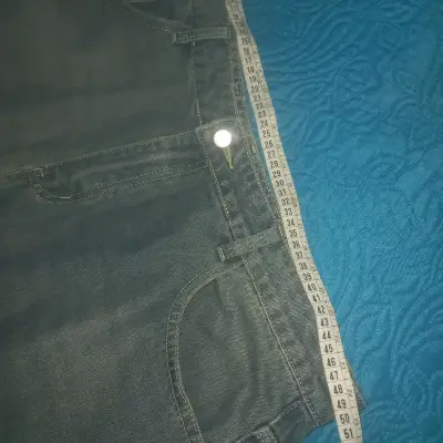 Jeans azul clásico - miniatura 2