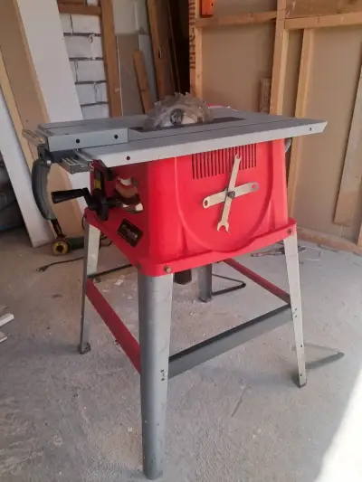 Sierra de mesa Einhell roja - miniatura 3
