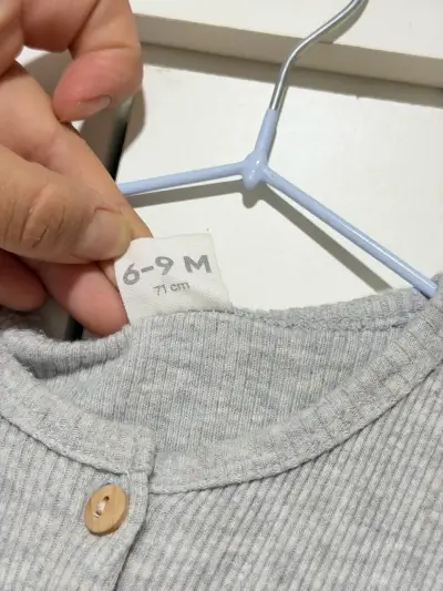 Pijamas colloky  bebé talla 6-9 meses - miniatura 2