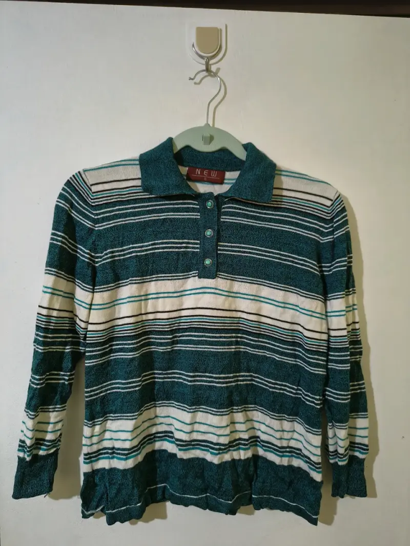 Polera rayada verde y blanco - 1