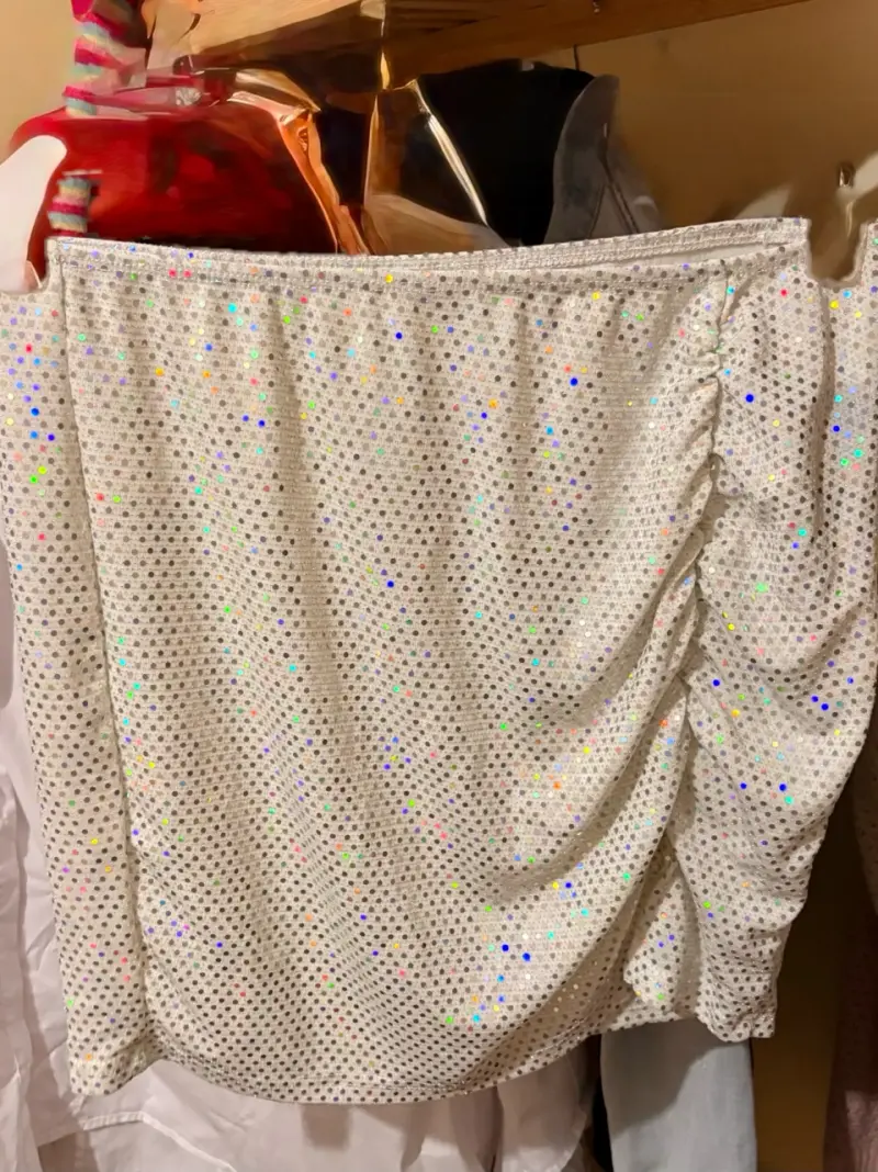 Falda blanca con lentejuelas - 2