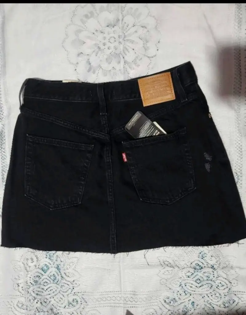 Falda levis negra de mezclilla - 3