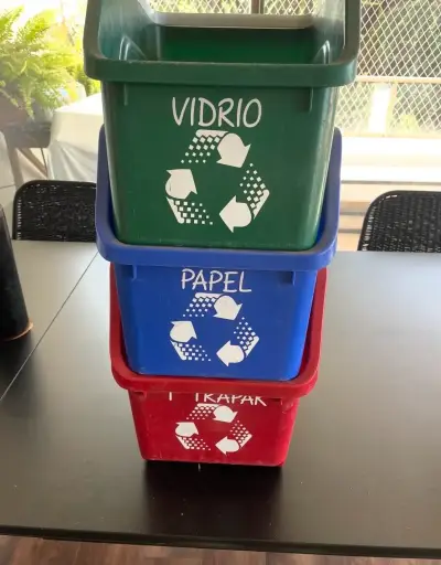 Set de basureros de reciclaje - miniatura 4