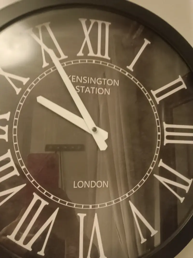 Reloj de pared estilo clásico - 2