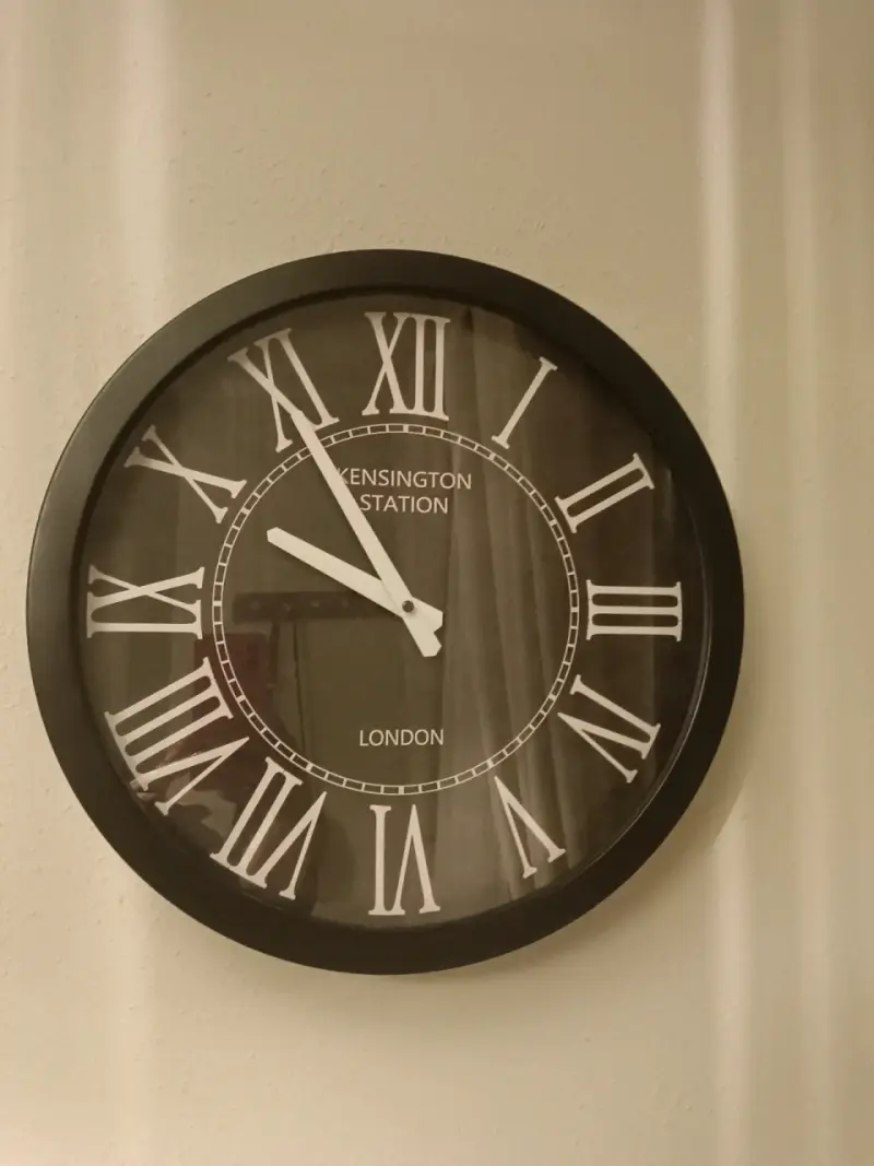 Reloj de pared estilo clásico - 4